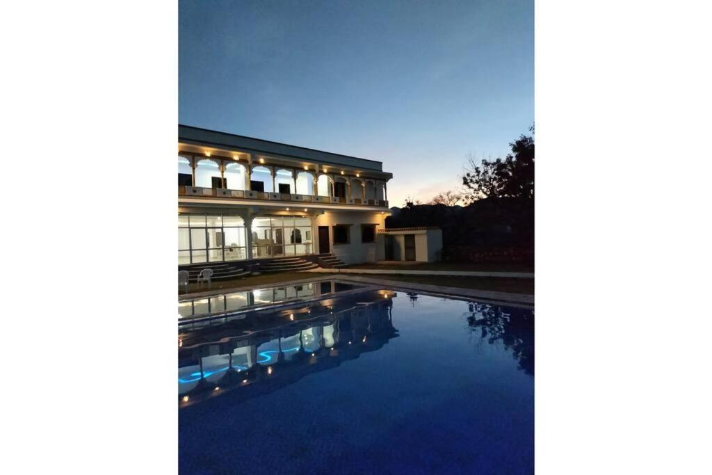 Raj Retreat Villa Nāi Eksteriør bilde